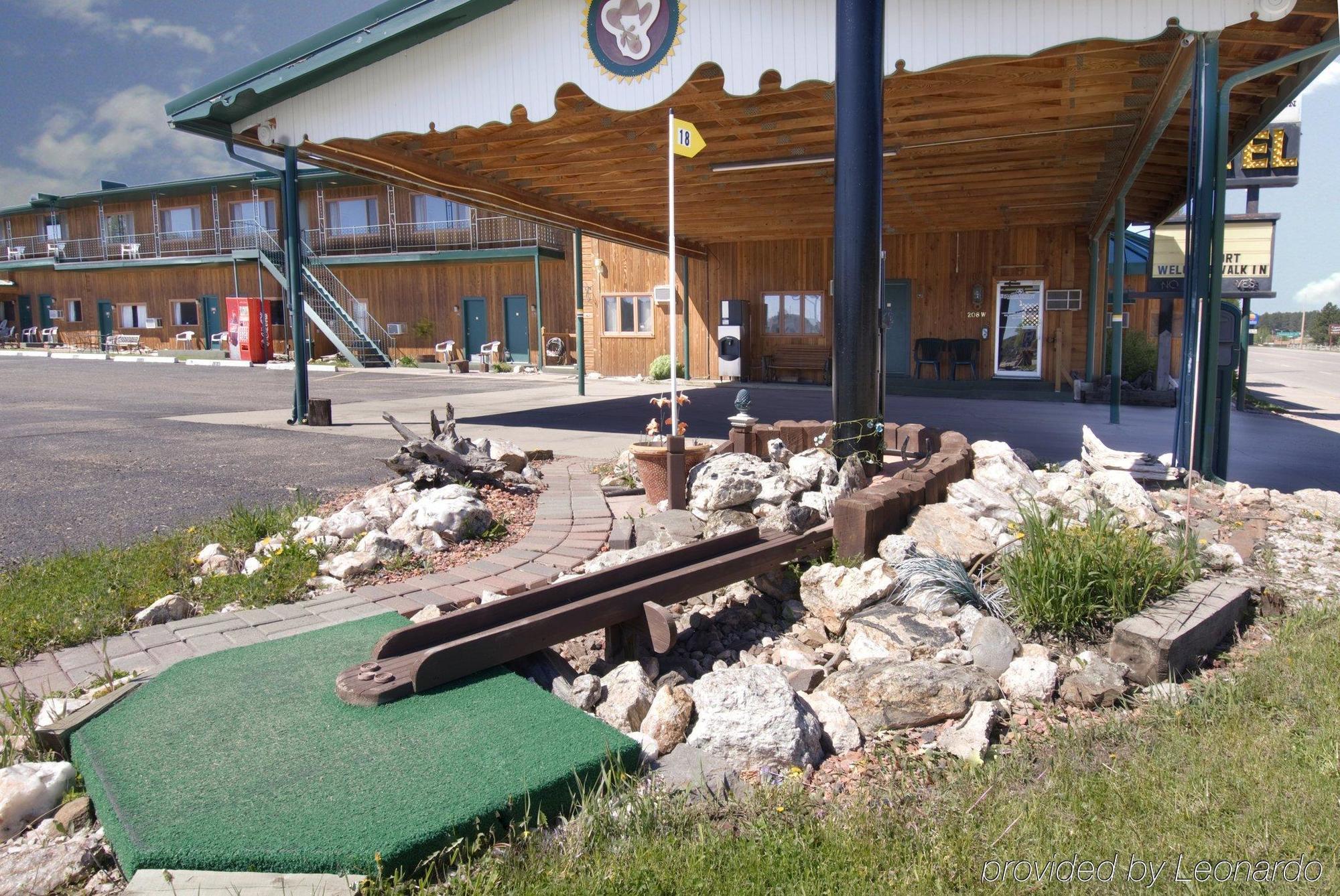 Dakota Cowboy Inn Кастер Екстер'єр фото