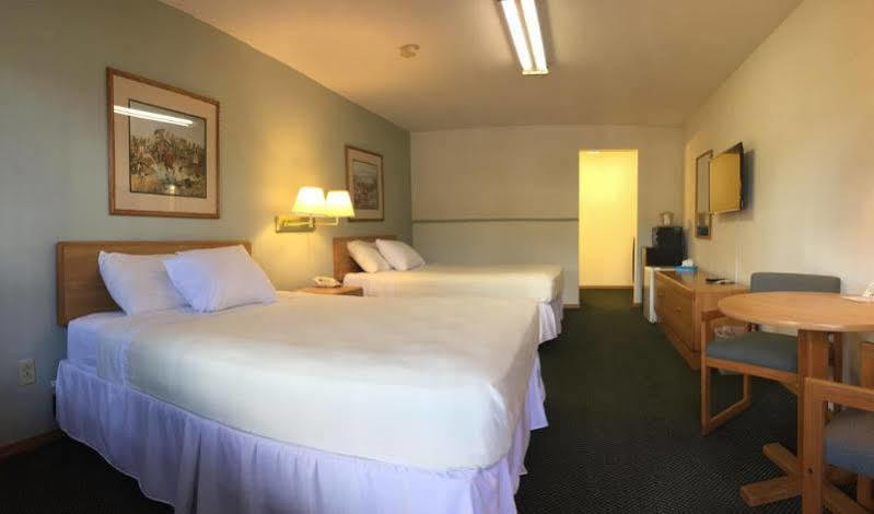 Dakota Cowboy Inn Кастер Екстер'єр фото